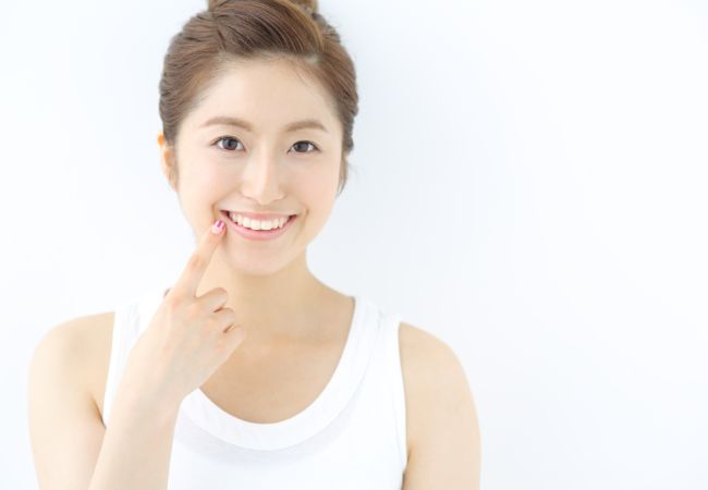 歯が綺麗な女性